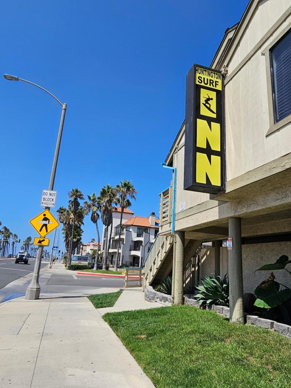Huntington Surf Inn image 1