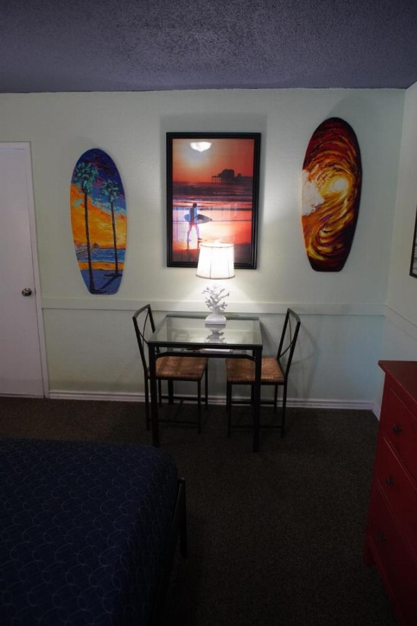 Huntington Surf Inn image 11