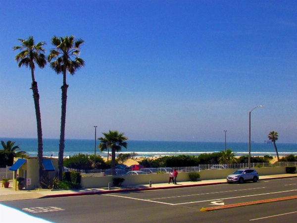 Huntington Surf Inn image 4